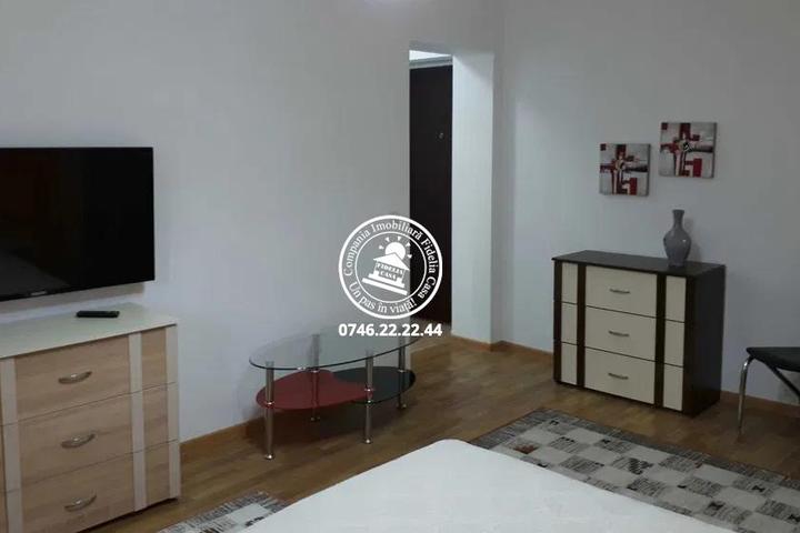 Apartament 1 camera de vanzare in Tatarasi