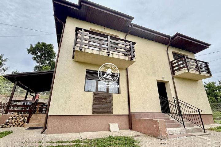 Vila tip duplex P+1E in Aroneanu Iași | Mobilată Teren 473 mp