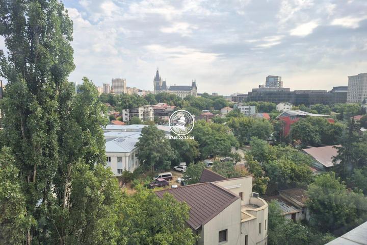 Apartament 3 camere de vanzare etaj intermediar - Podu Ros