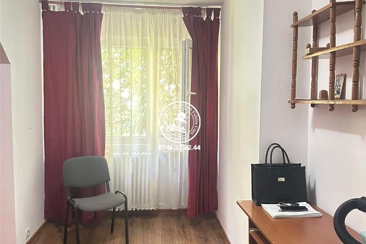 Apartament 2 camere etaj intermediar fara risc - Podul de Piatra – foto 2