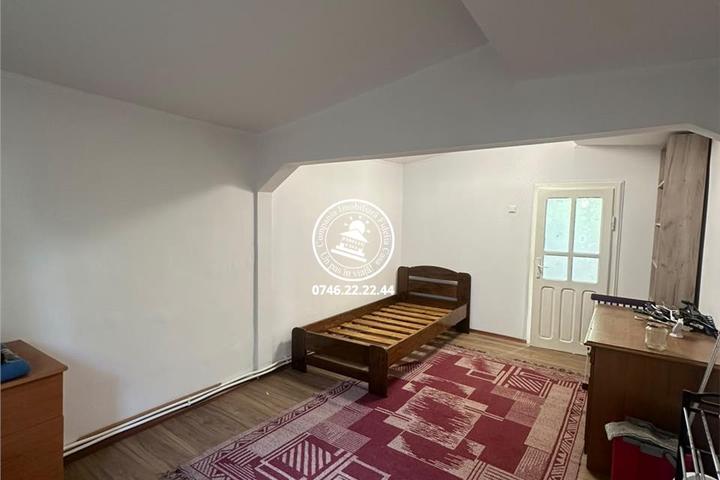 Apartament 1 camera de inchiriat bloc tip vila Strada Sfantul Andrei - CENTRU