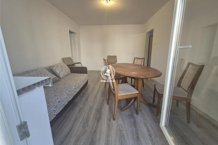 Apartament 3 camere de vanzare zona Dacia