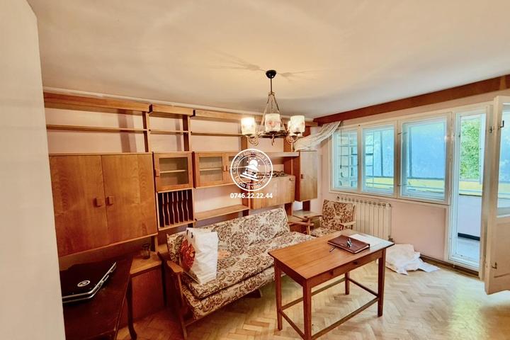 Apartament 3 camere de vanzare tătărași