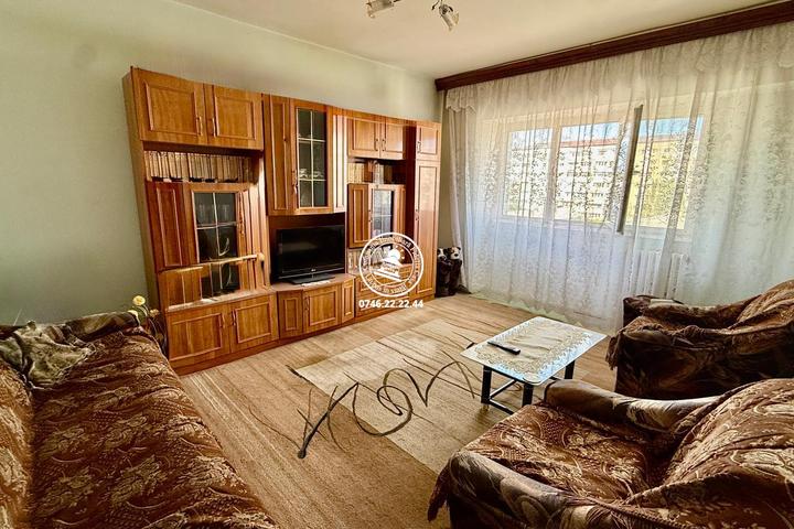 Apartament cu 4 camere in Dacia