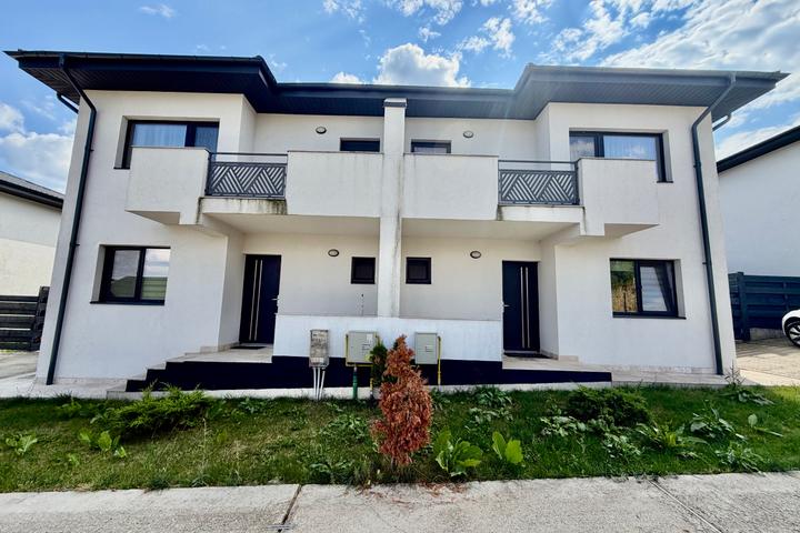 Case vile tip duplex de vanzare in Visan-Iasi