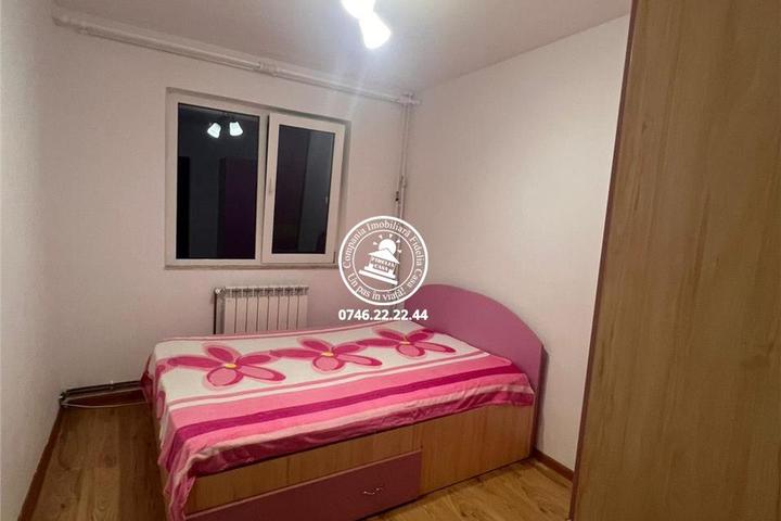 Apartament 3 camere in Alexandru cel bun