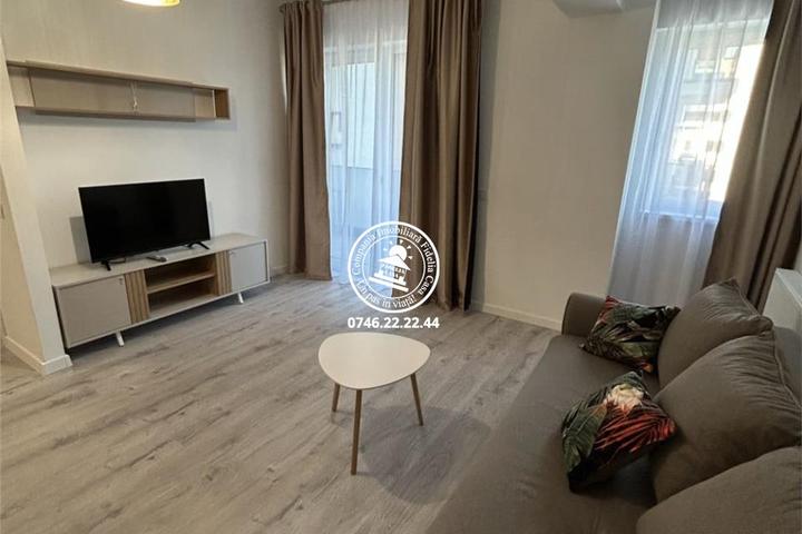 Apartament o camera zona Manta Rosie blv Poitiers