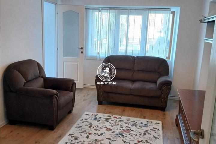 Apartament cu 4 camere si 2 bai Zona Pacurari