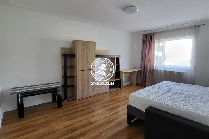 Apartament cu 3 camere Zona Nicolina