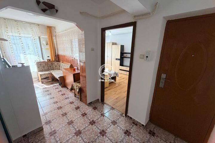 Apartament cu 3 camere decomandat Dacia 2 bai et 3/4.
