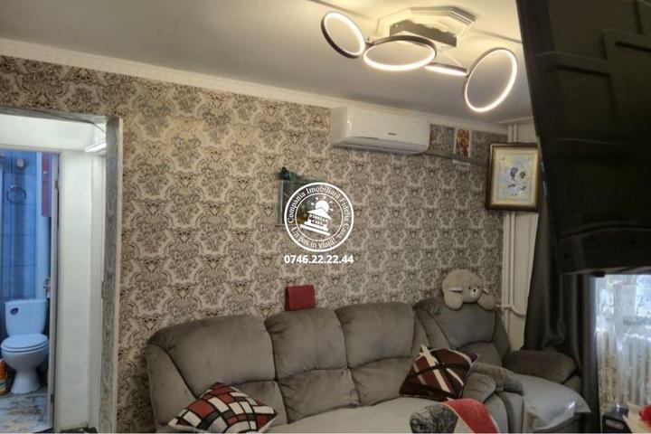Apartament 3 camere semidecomandat bloc fara risc - Podu Ros
