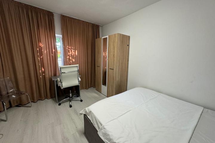 Cameră în vilă de închiriat, Copou, lângă Universitatea Cuza (UAIC), mobilată și utilată modern – foto 3