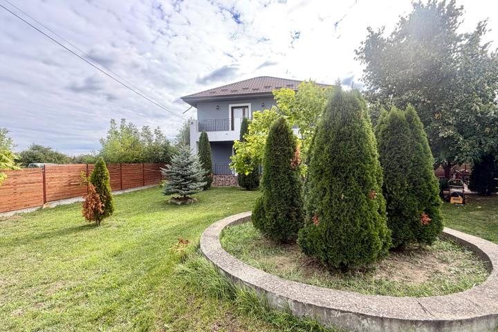 Vilă Individuală în Sculeni, Com. Victoria, Jud. Iași – Asfalt, Utilități Complete – foto 2