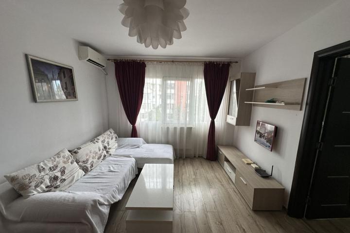 Apartament cu 2 camere Zona Podu Ros – foto 2