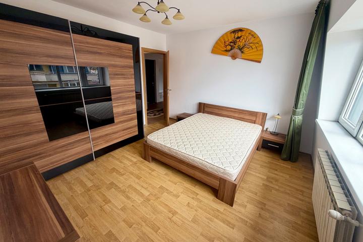 Apartament 2 camere, Canta, decomandat – foto 2