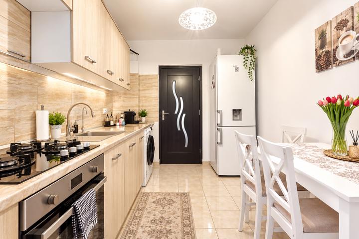 Apartament 3 camere 83 mp Rond Pacurari -Rediu – foto 3