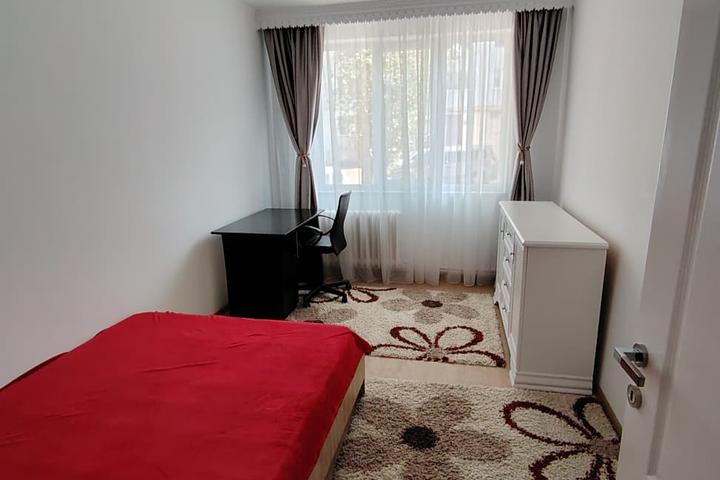 Apartament 2 camere decomandat situat in zona Alexandru cel Bun - Parcul Voievozilor