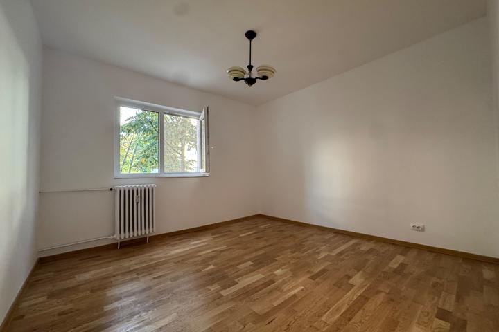 Apartament 2 camere la etajul 1– Nicolina 1, Strada Sălciilor – foto 3