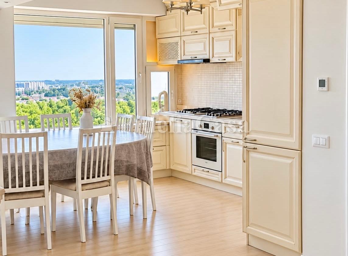 Apartament 4 camere