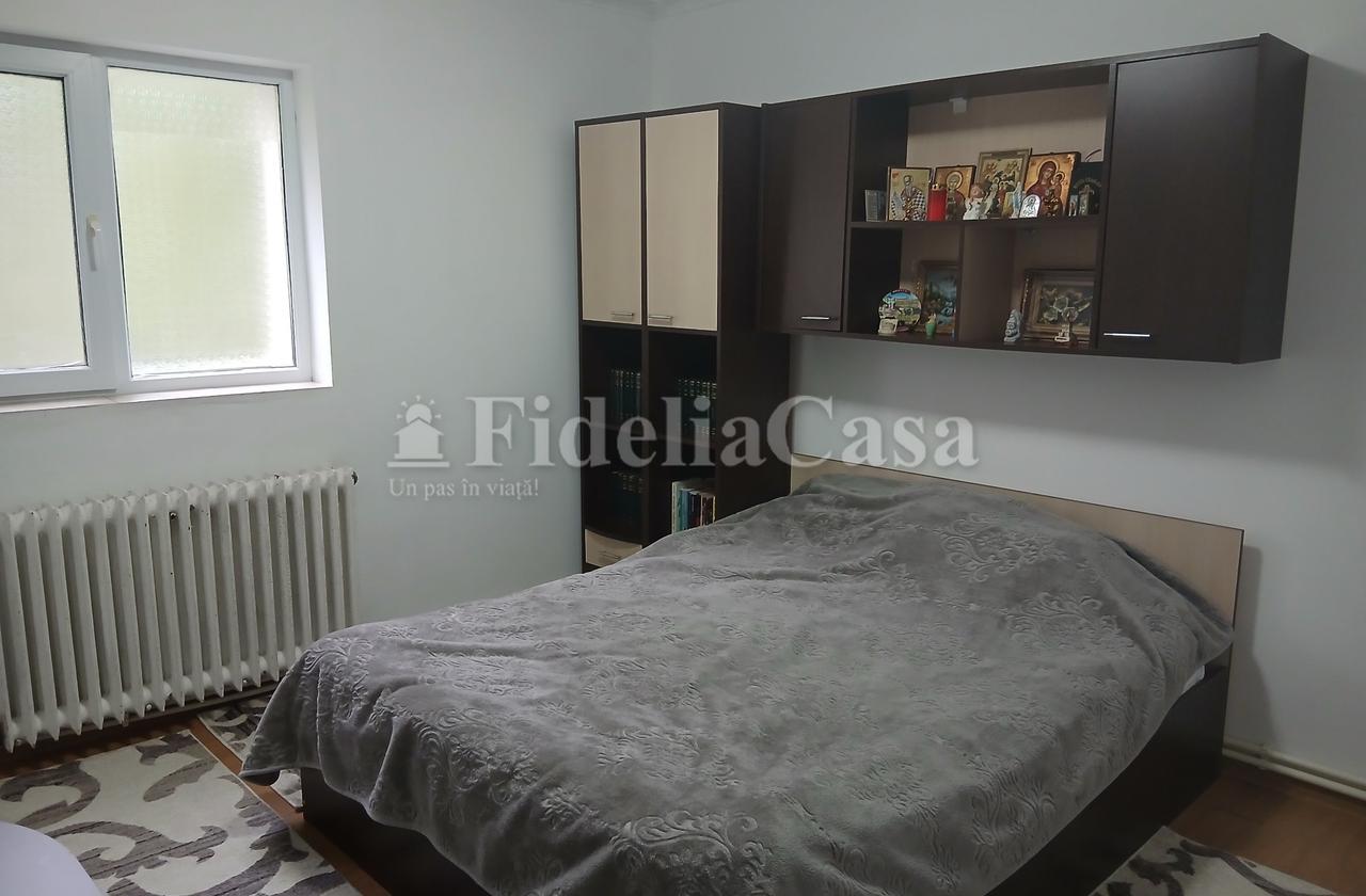 Camera in apartament cu 2 camere Zona Tatarasi