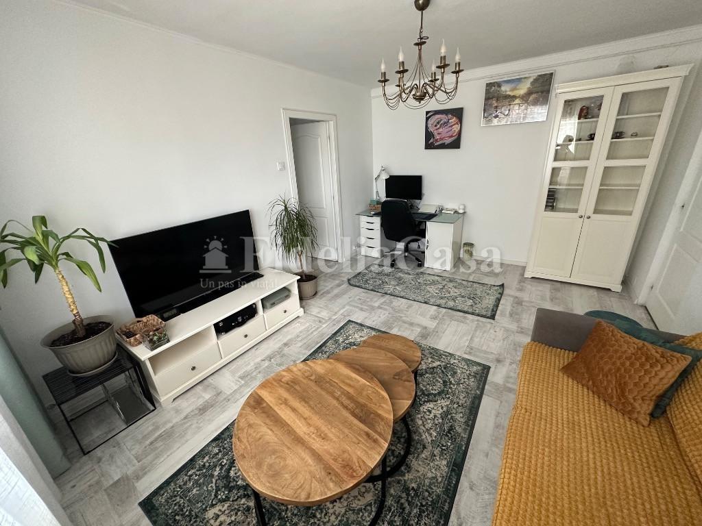 Vând apartament 2 camere Iași Tătărași