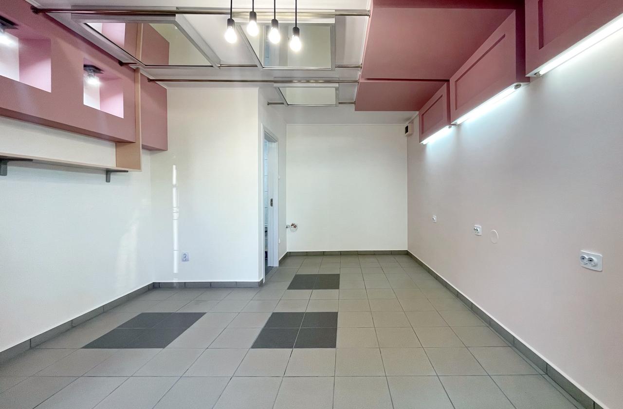 Spatiu comercial de vanzare Bularga Baza III