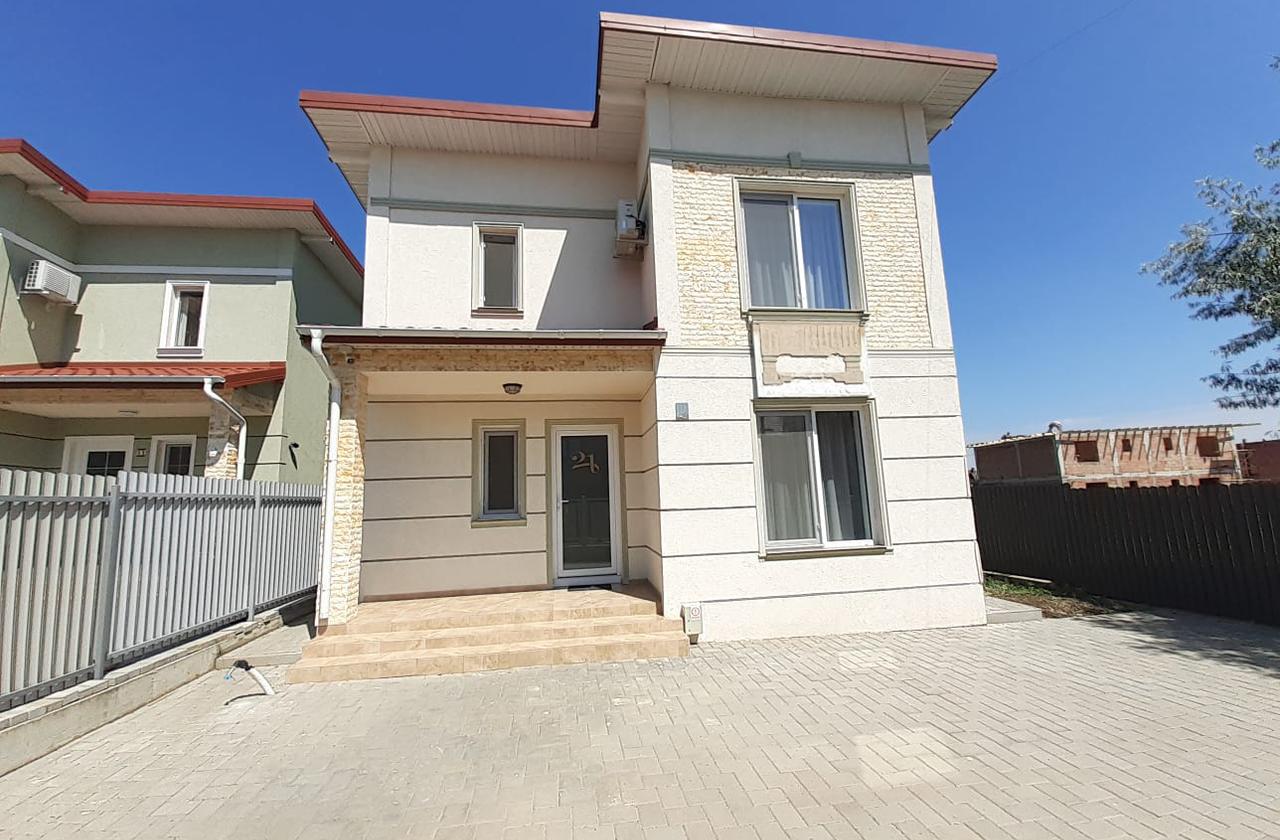 Vila de vanzare Valea Lupului
