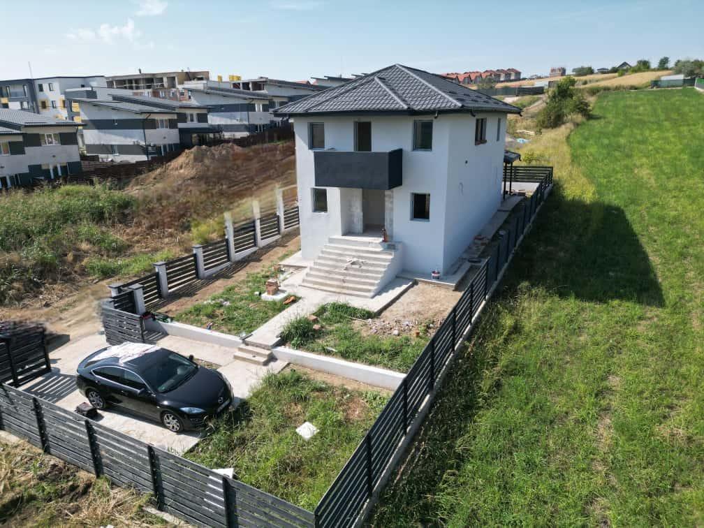 Vila de vanzare Rediu