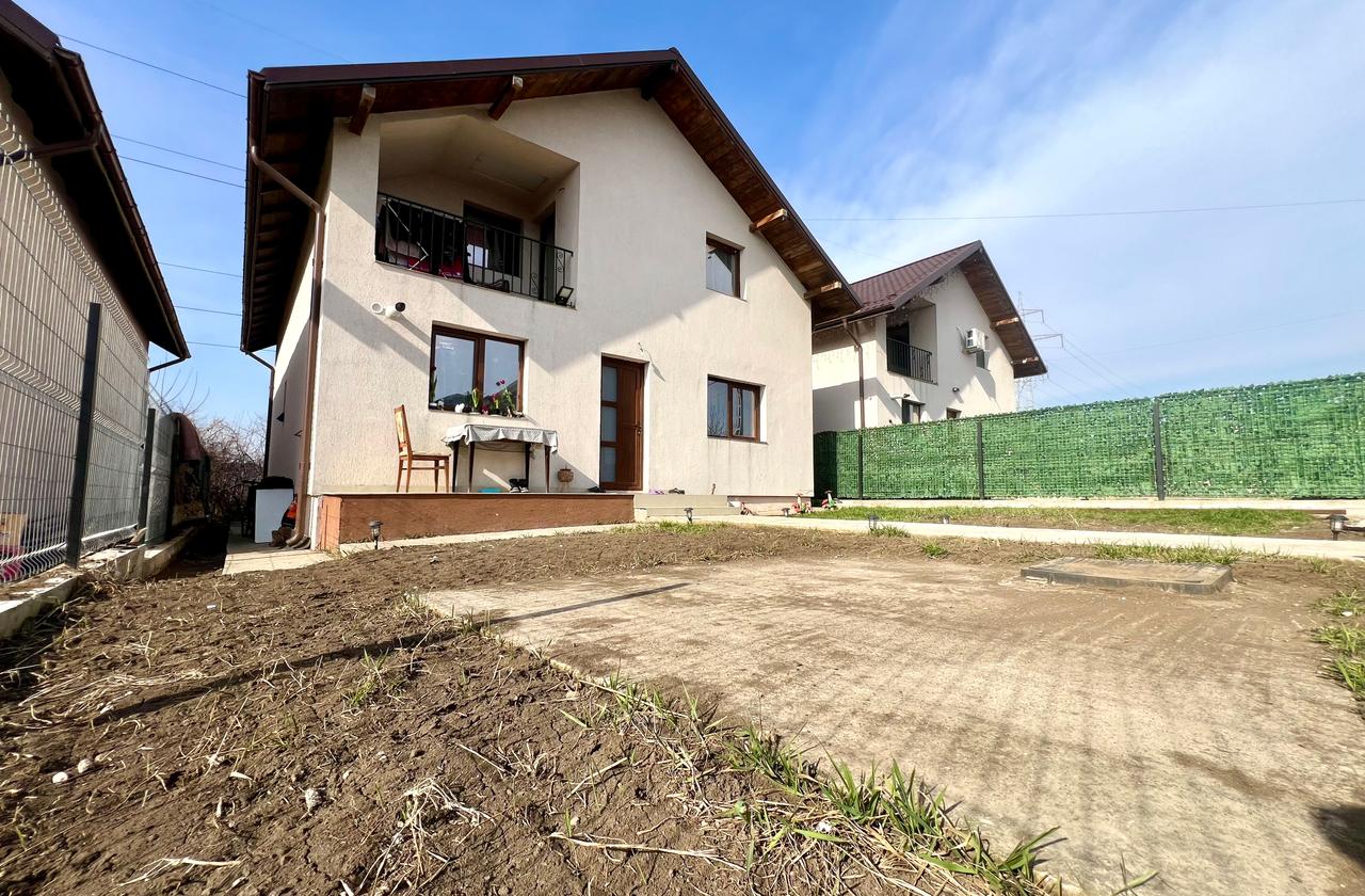 Vila individuala cu 6 camere de vanzare in Horpaz - Miroslava
