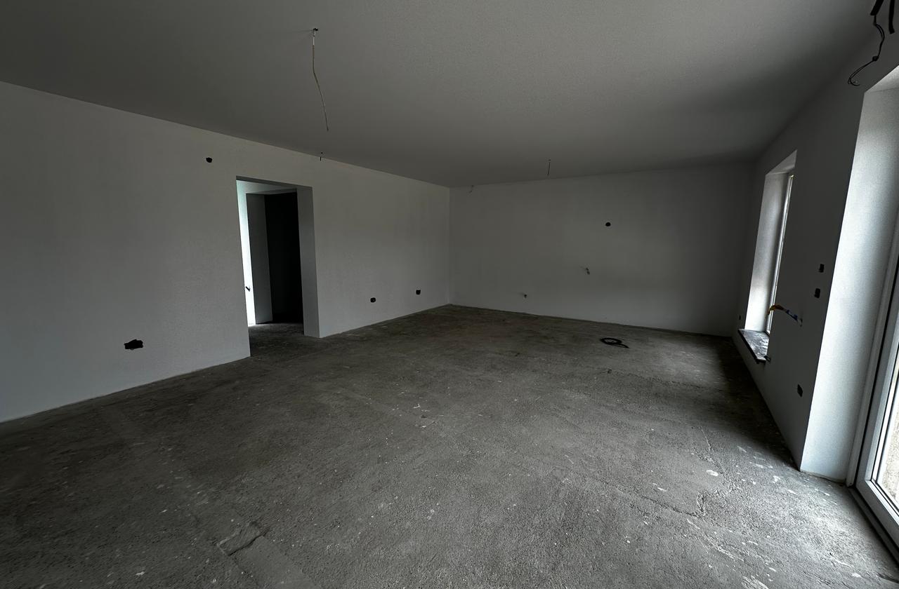 Spatiu comercial de vanzare Miroslava