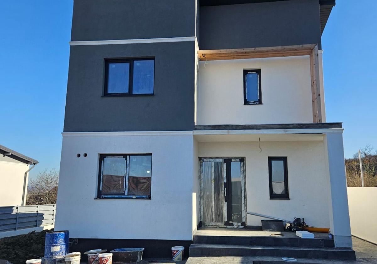 Vila 4 camere 420 mp teren - Tomesti Iasi