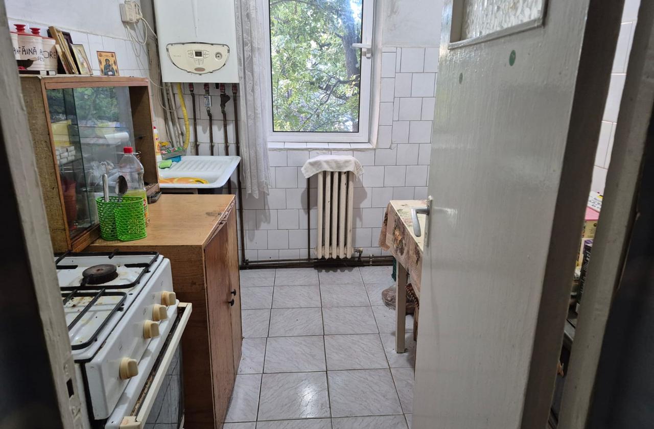 Apartament 2 camere de vanzare Alexandru cel Bun