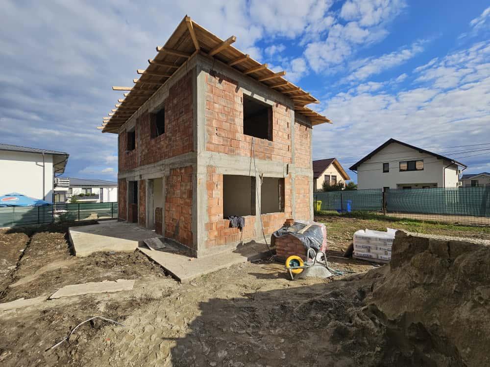 Vila 5 camere 149 mp utili Valea Lupului la 2km de rond Pacurari