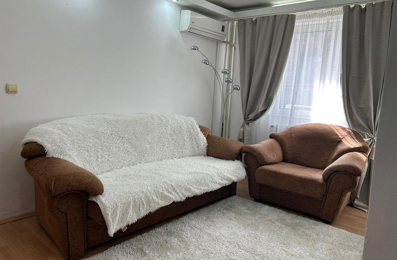 Apartament 3 camere de vanzare Podu Ros