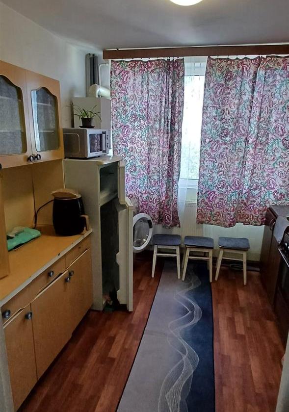 Apartament 3 camere de vanzare Alexandru cel Bun