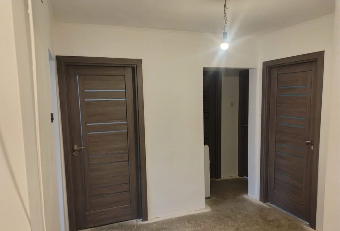 Apartament 3 camere decomandat 65 mp - Centru