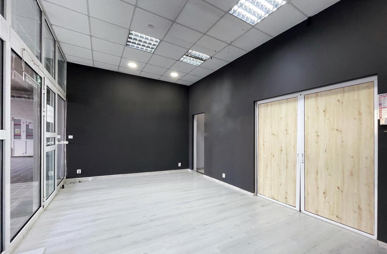 Spatiu comercial de inchiriat Centru