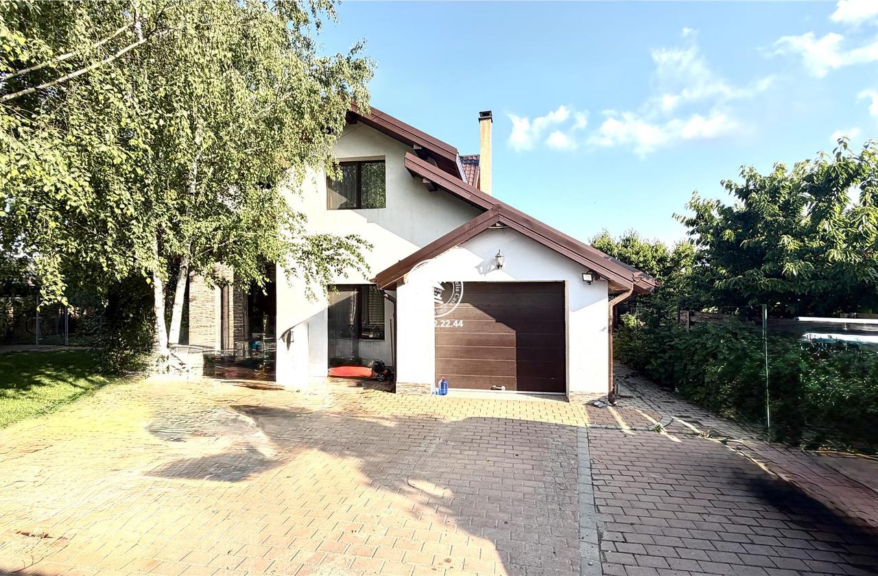 Vila - 270 m2 utili in Aroneanu cu 1000 teren