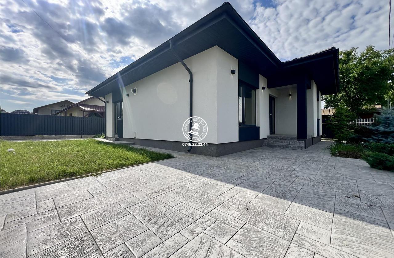 Vila cu 4 camere 330mp de teren de vanzare in Lunca Cetatuii