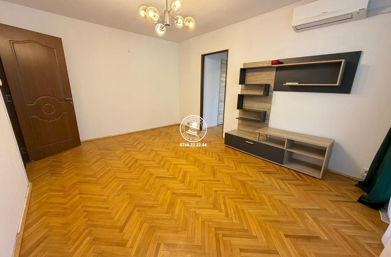 Apartament 3 camere etaj intermediar bloc fara risc - Podu Ros / Cantemir