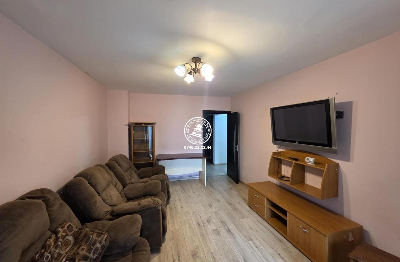Apartament 2 camere de vanzare - 2 balcoane etaj intermediar - CUG