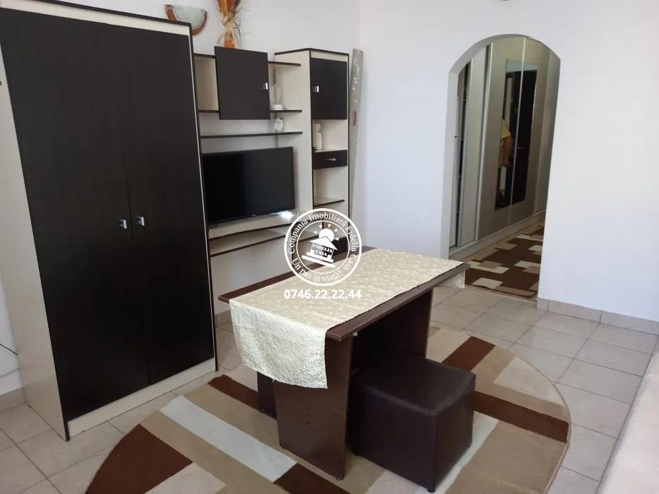Apartament 1 Camera de vanzare Podu Ros