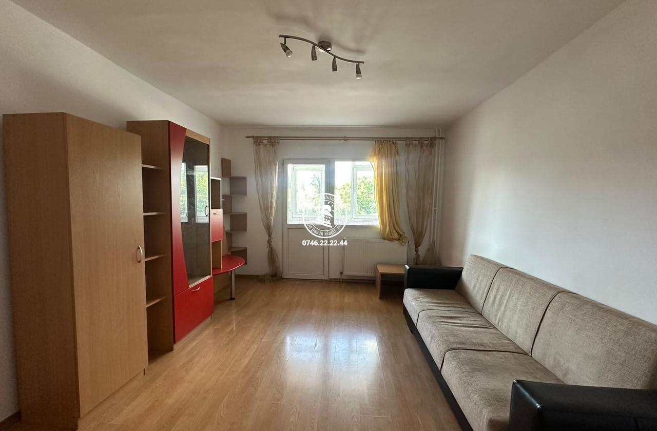 Apartament 2 camere de vanzare decomandat etajul 1 - Gara