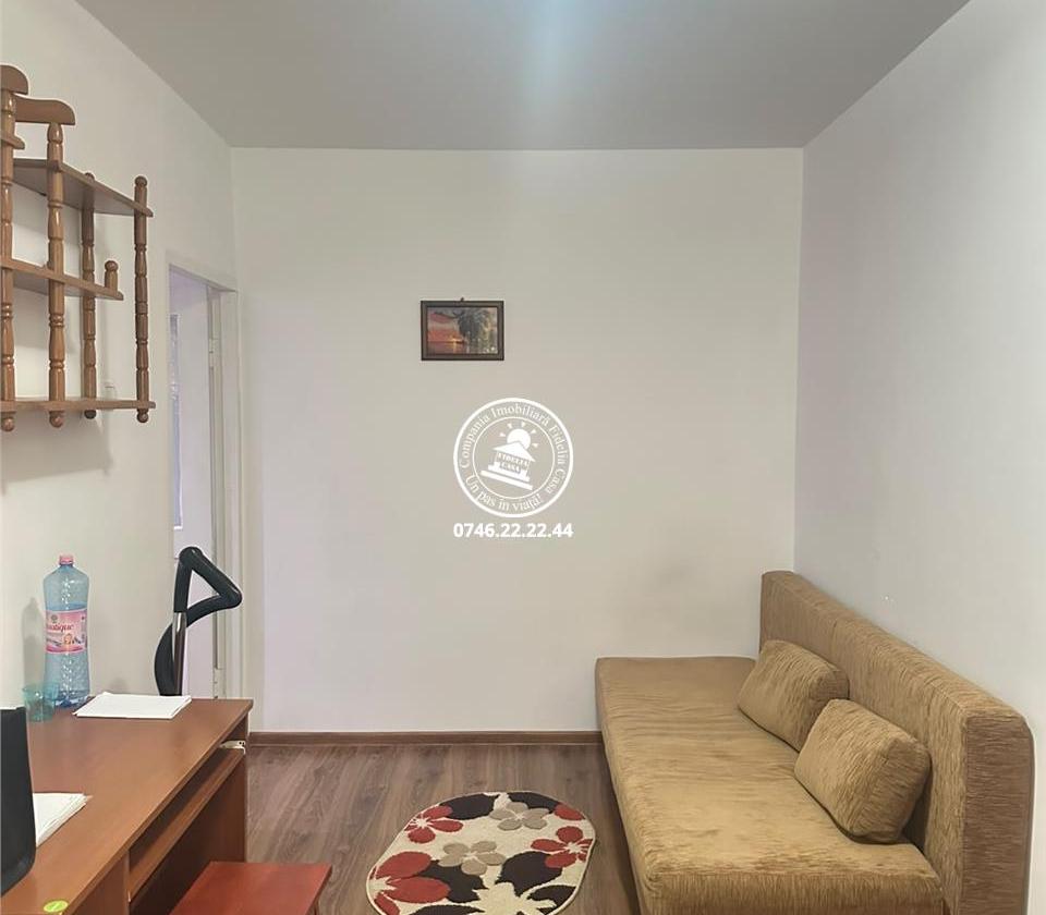 Apartament 2 camere etaj intermediar fara risc - Podul de Piatra