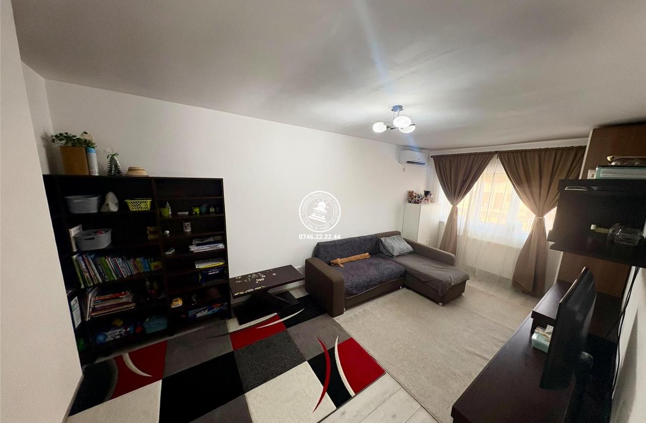 Apartament 2 camere decomandat Bucium loc de parcare