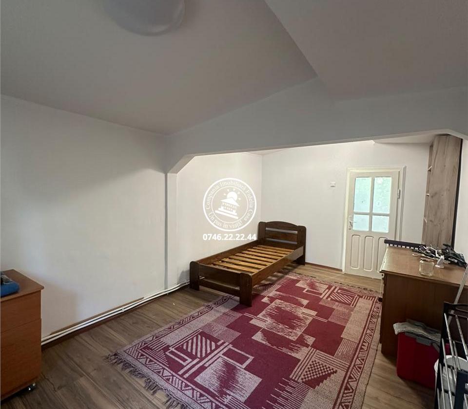 Apartament 1 camera de inchiriat bloc tip vila Strada Sfantul Andrei - CENTRU