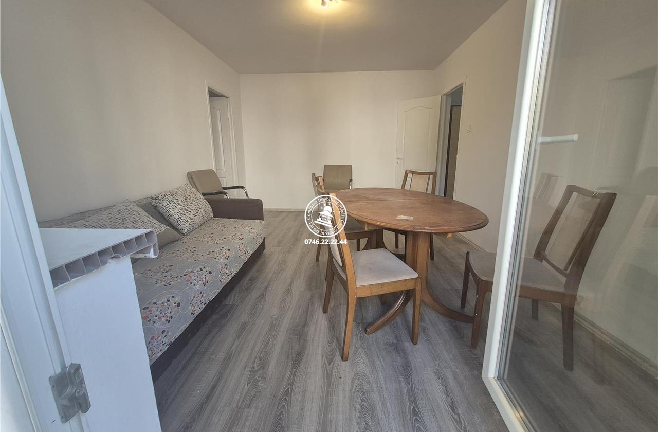 Apartament 3 camere de vanzare zona Dacia