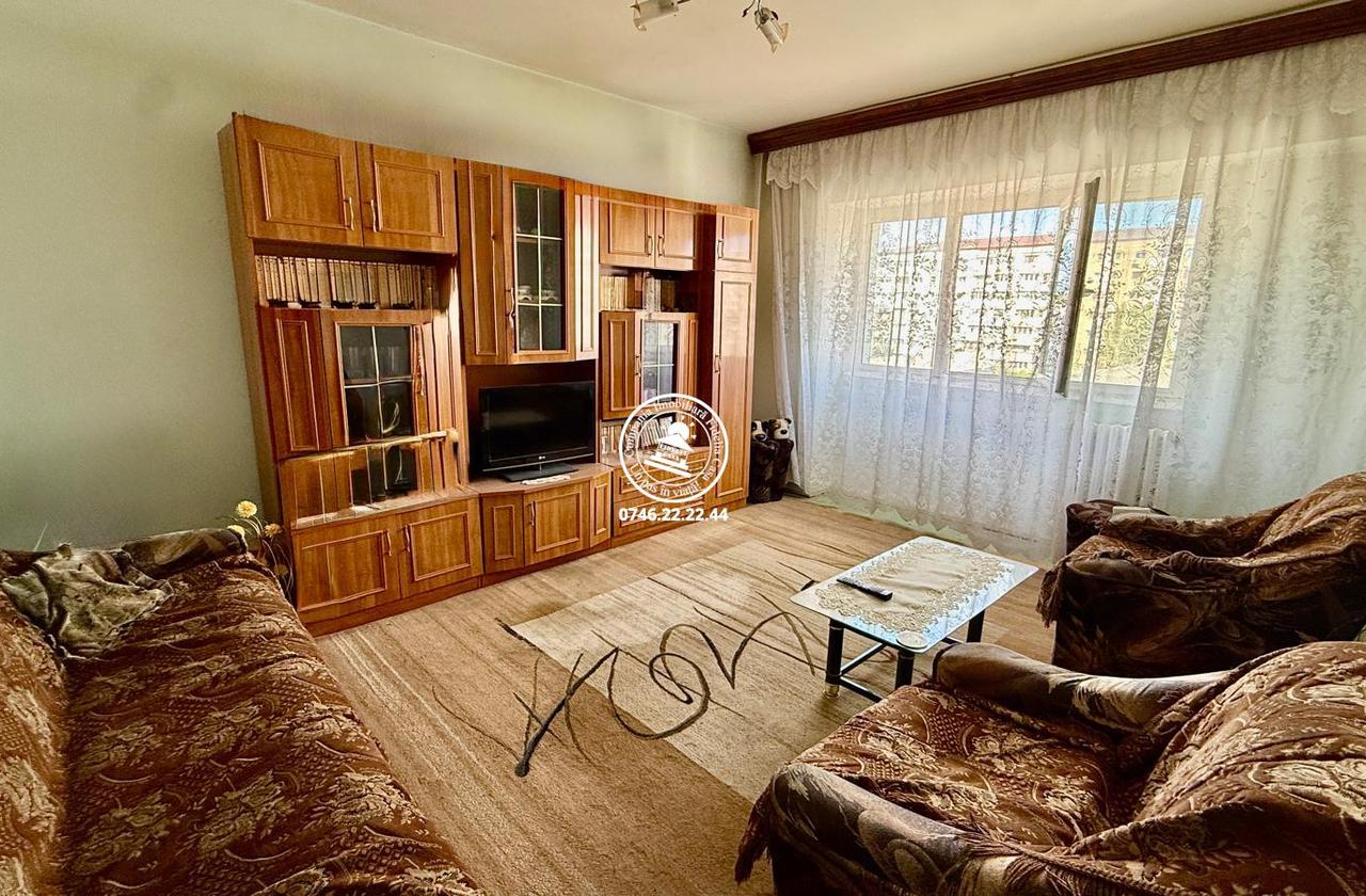 Apartament cu 4 camere in Dacia