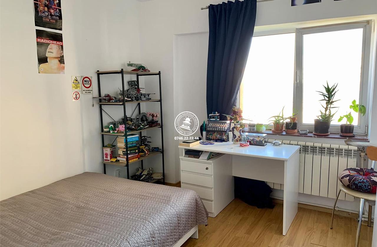Apartament 3 camere Hala Centrala