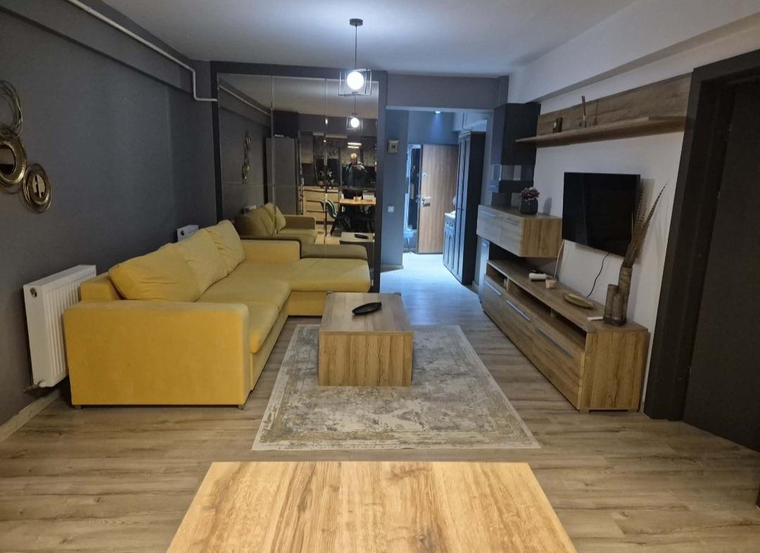 Apartament cu 2 camere+boxa depozitare Zona Nicolina